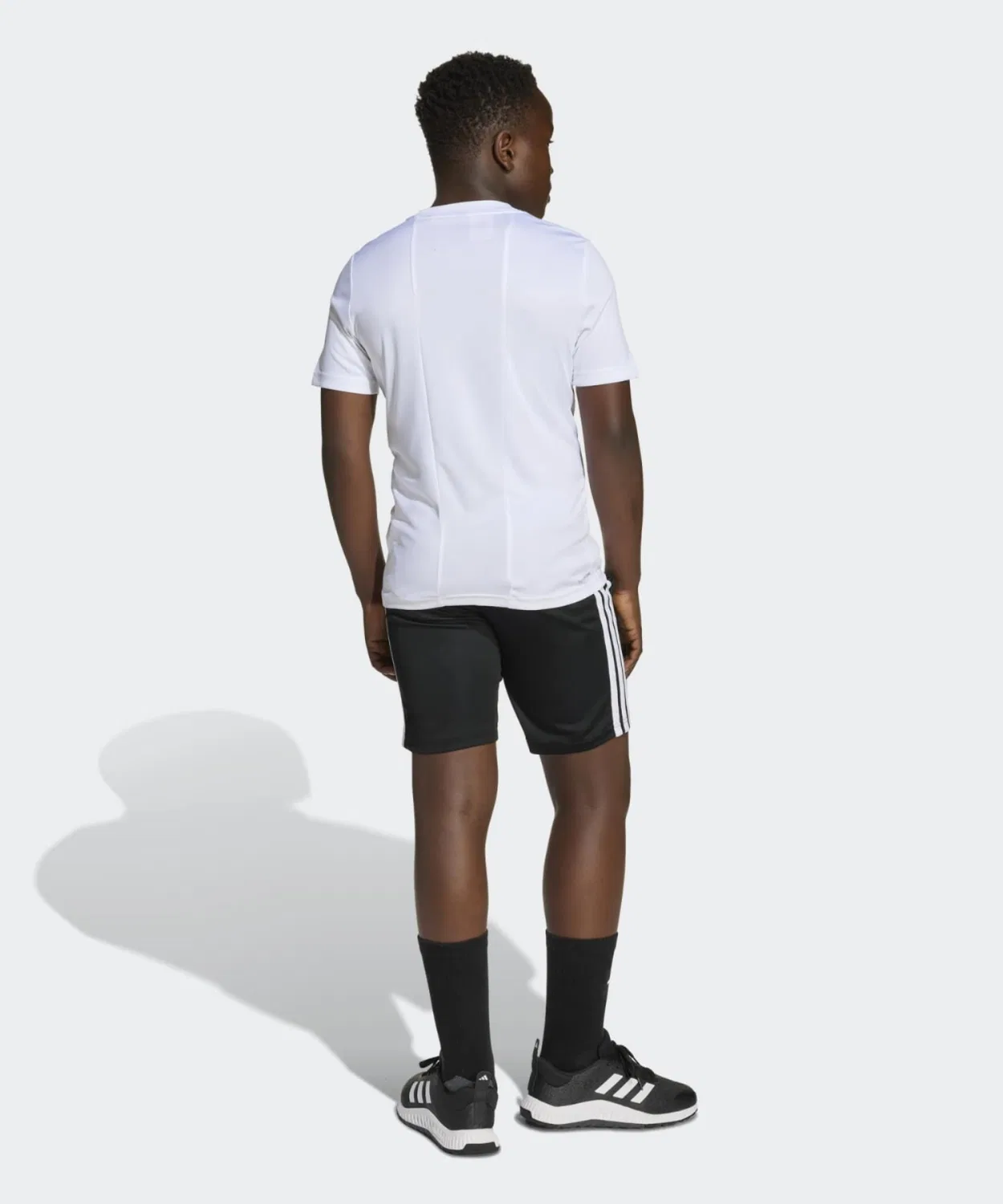 Детский комплект из футболки и шорт с принтом три полосы Train Essentials Adidas, Белый — фото 3