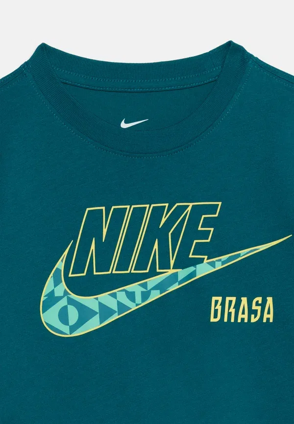 Футболка хлопковая Brasil CBF Futura Tee Nike Performance, Geode Teal, бирюзовый — фото 3