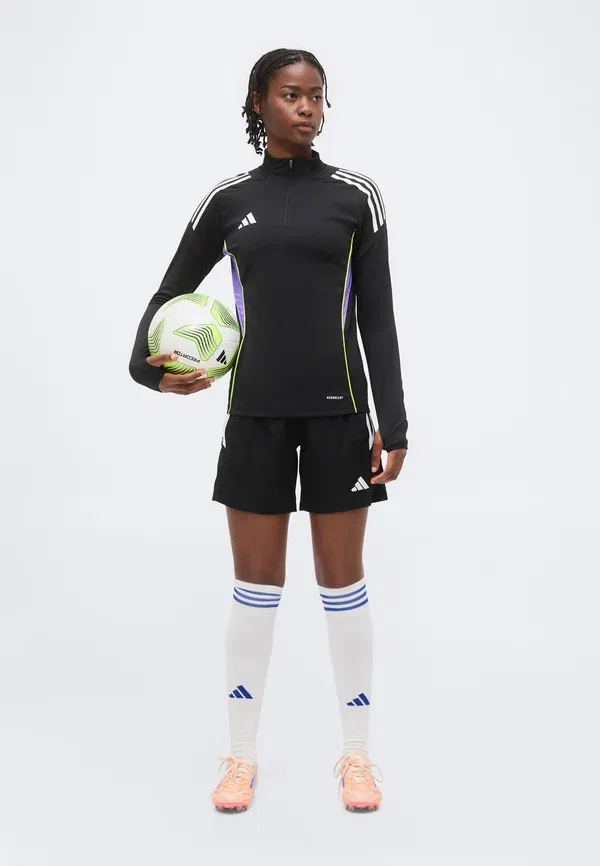Шорты Tiro 26 Essentials - спортивные шорты Adidas Performance, белый — фото 2
