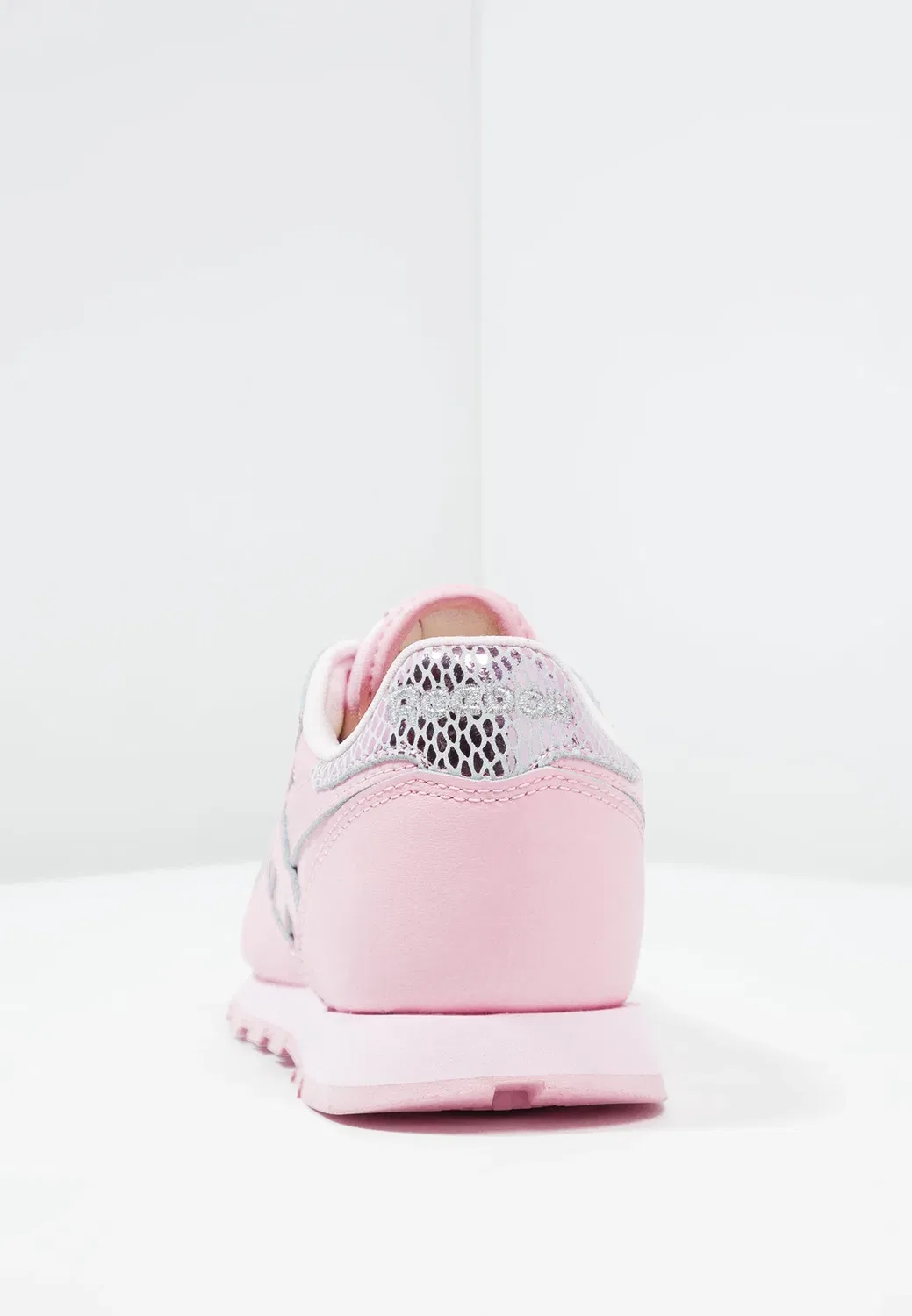 Классические кожаные кроссовки с металлическим блеском Reebok Classic, Luster Pink/Silver Metallic — фото 4