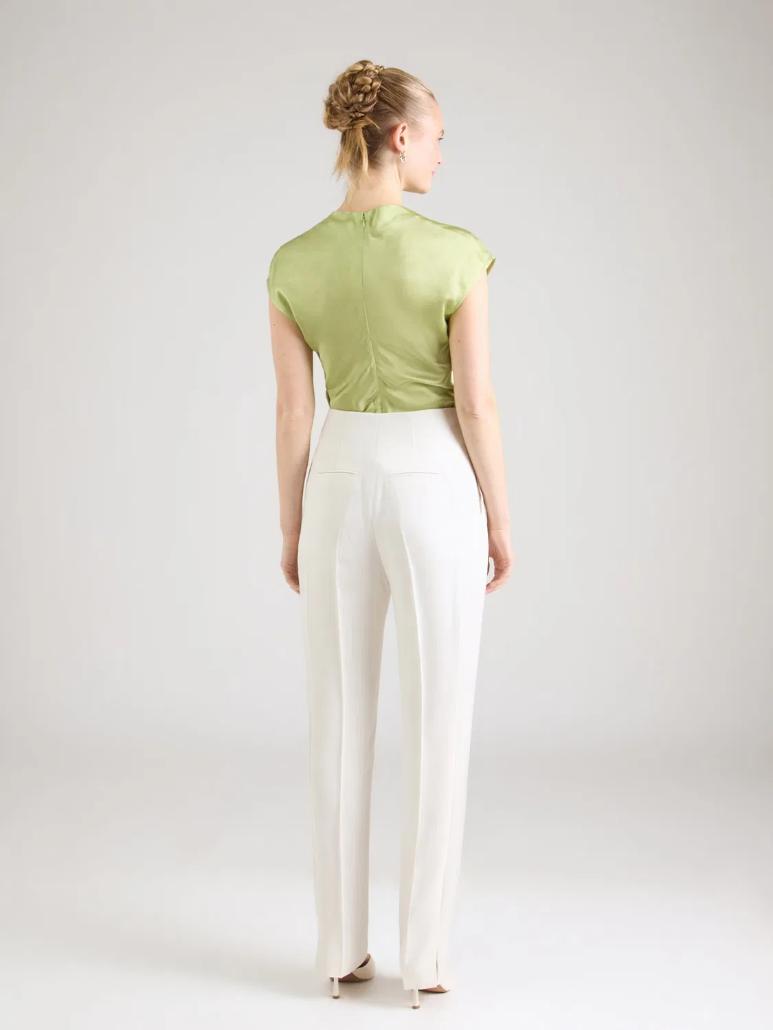 Брюки Boss Regular Pleated Pants Tanjana2 белого цвета — фото 4