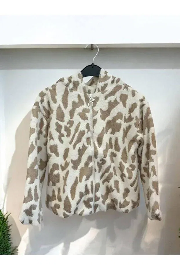 Детское пальто для девочек с принтом Girl'S cotton lined zippered patterned plush coat Zekids, Cream