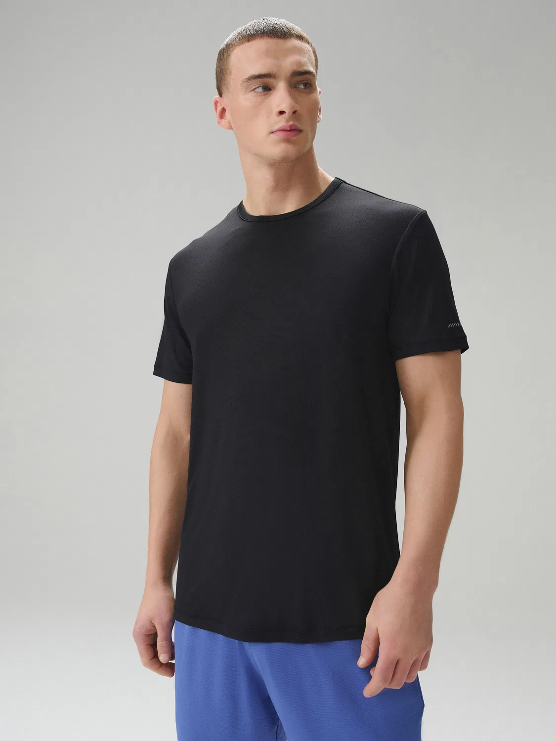 Футболка тренировочная Black Short Sleeve Breathable Performance Gym Training Top Next, черный