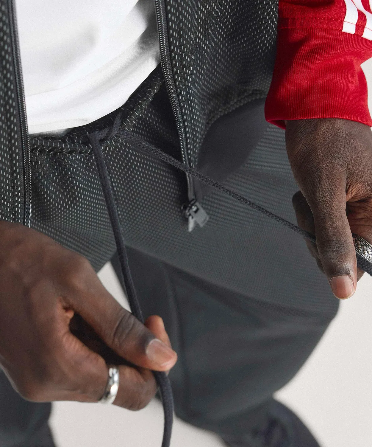 Мужские свободные спортивные брюки с утяжкой Loose Mesh Trackpants Adidas, Black — фото 4