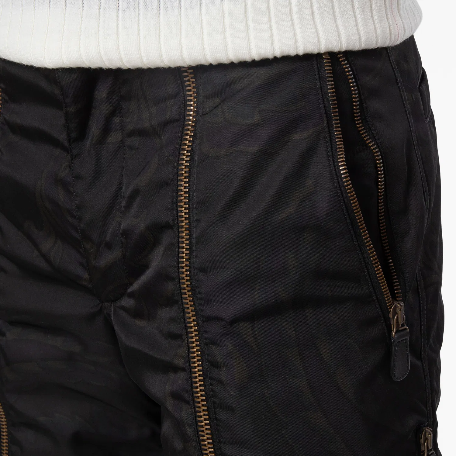 Брюки карго с принтом Paisley Nylon Zip Cargo Trousers Burberry, Shadow Ip Pattern — фото 3