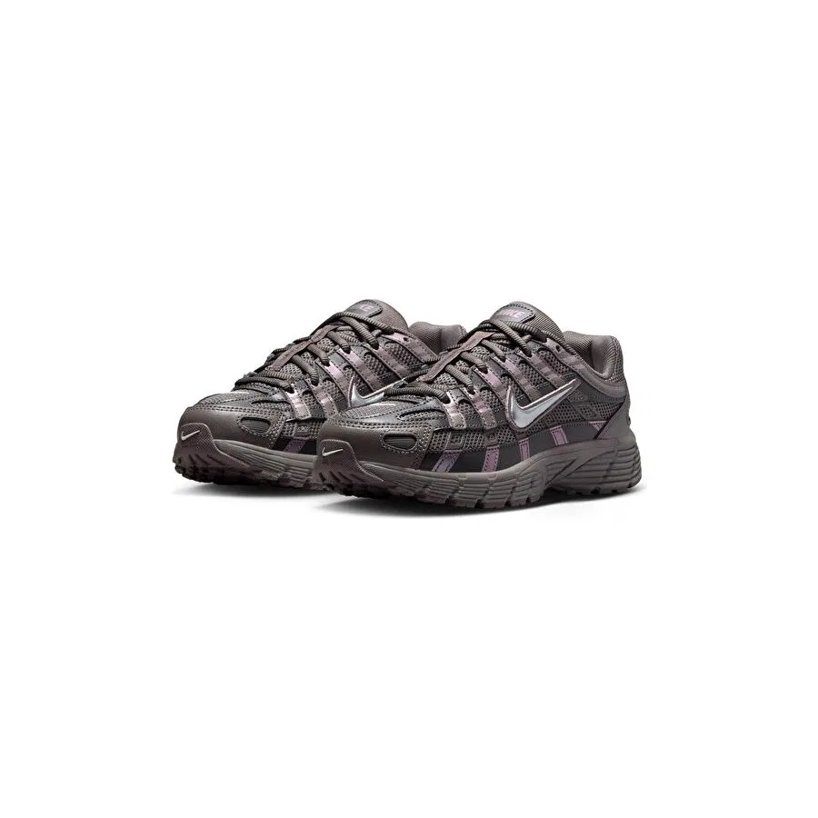 Кроссовки для повседневной носки с моделью P-6000 (GS) Nike, Разноцветный — фото 3