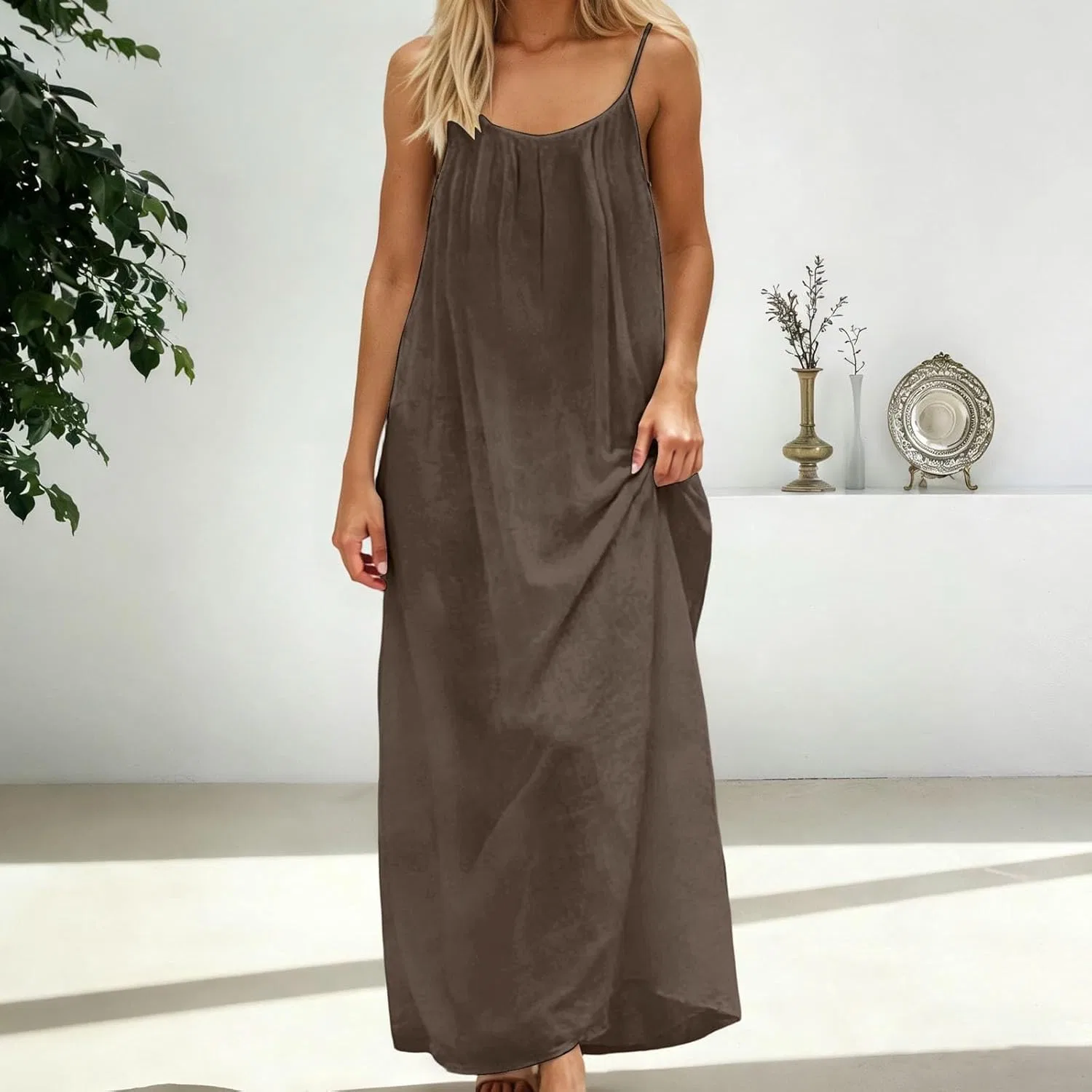 Женское пляжное платье на бретелях с открытой спиной из льна, Brown — фото 3