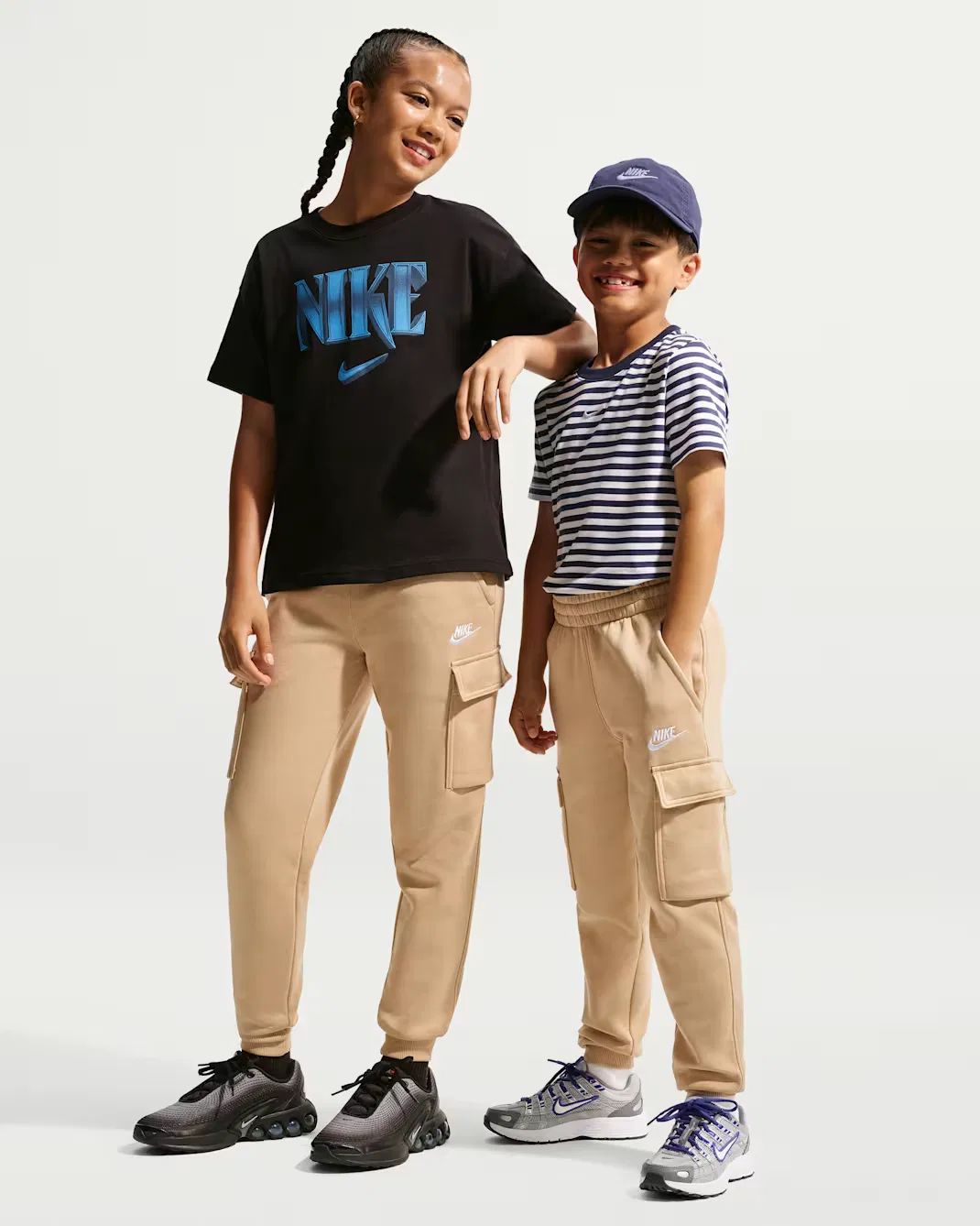 Брюки-карго для детей постарше Nike Sportswear Club Fleece, Linen/Linen/White