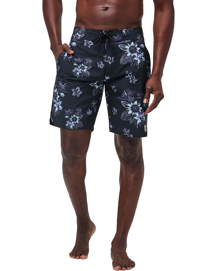 

Шорты TravisMathew Tiki Time, черный