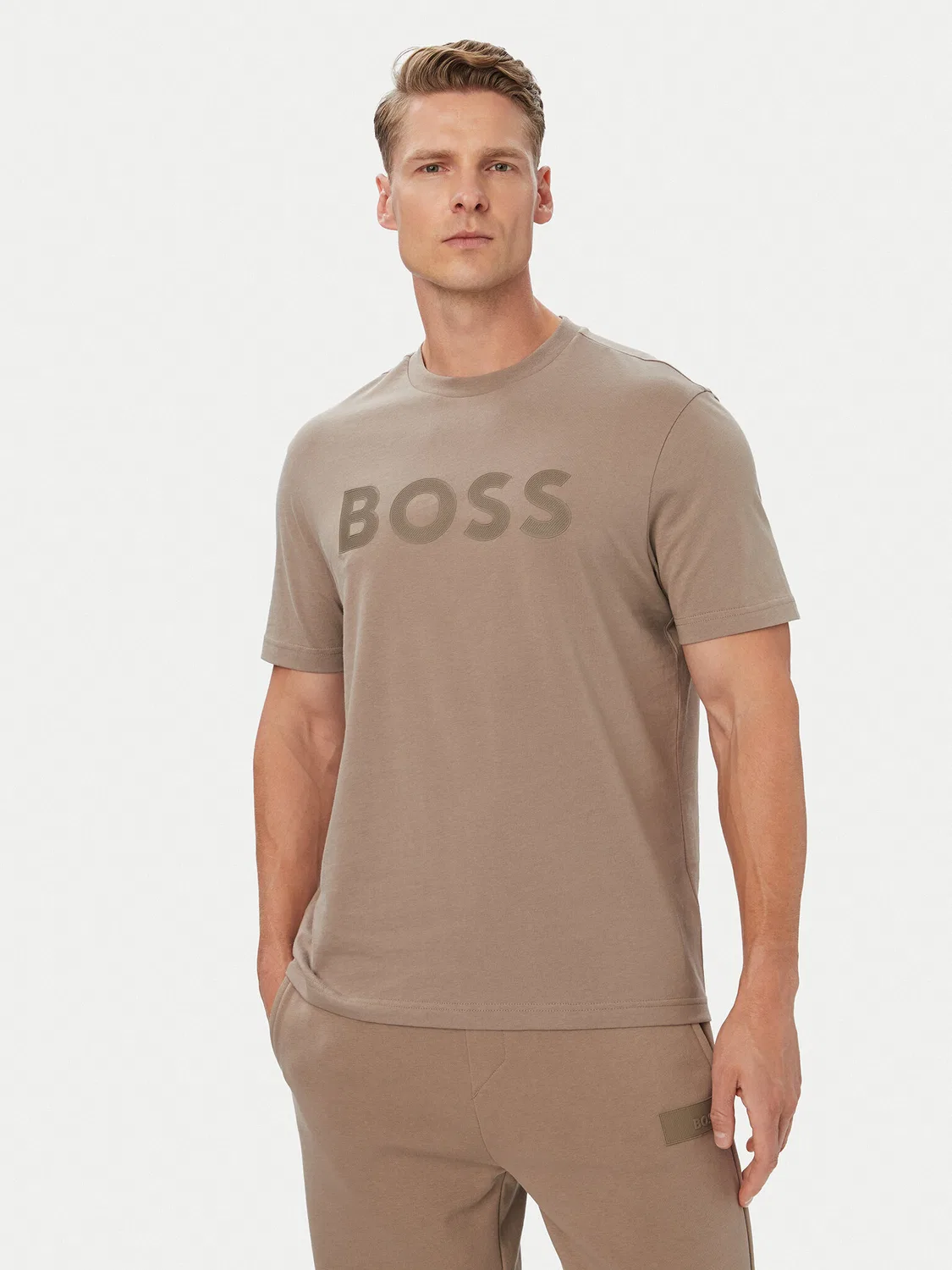Мужская футболка стандартного кроя Structure Logo Boss, бежевый