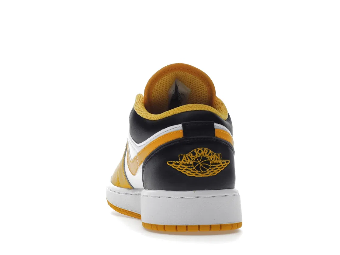 Детские кроссовки Lifestyle с белой и черной отделкой Jordan 1 Low, Taxi/White/Black — фото 4