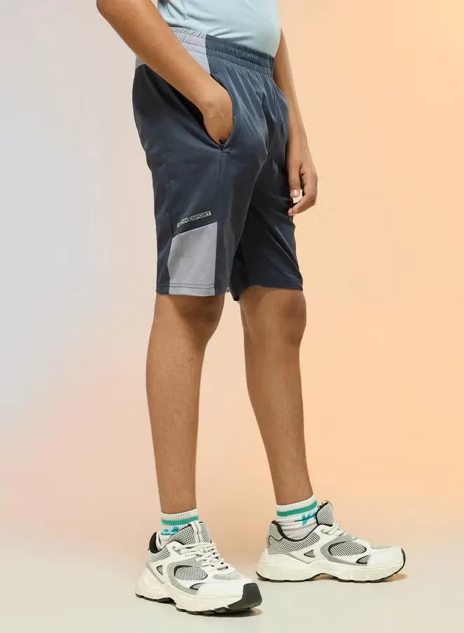 Шорты спортивные с принтом Boys Slim Fit Technosport, серый — фото 2