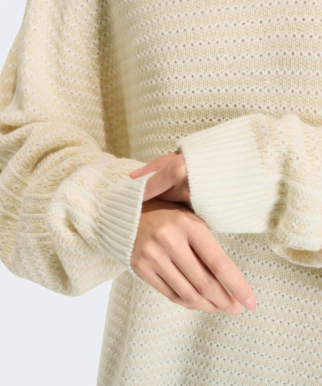 Женский свитшот оверсайз Holiday Pack Knit Sweater Adidas, Белый — фото 4