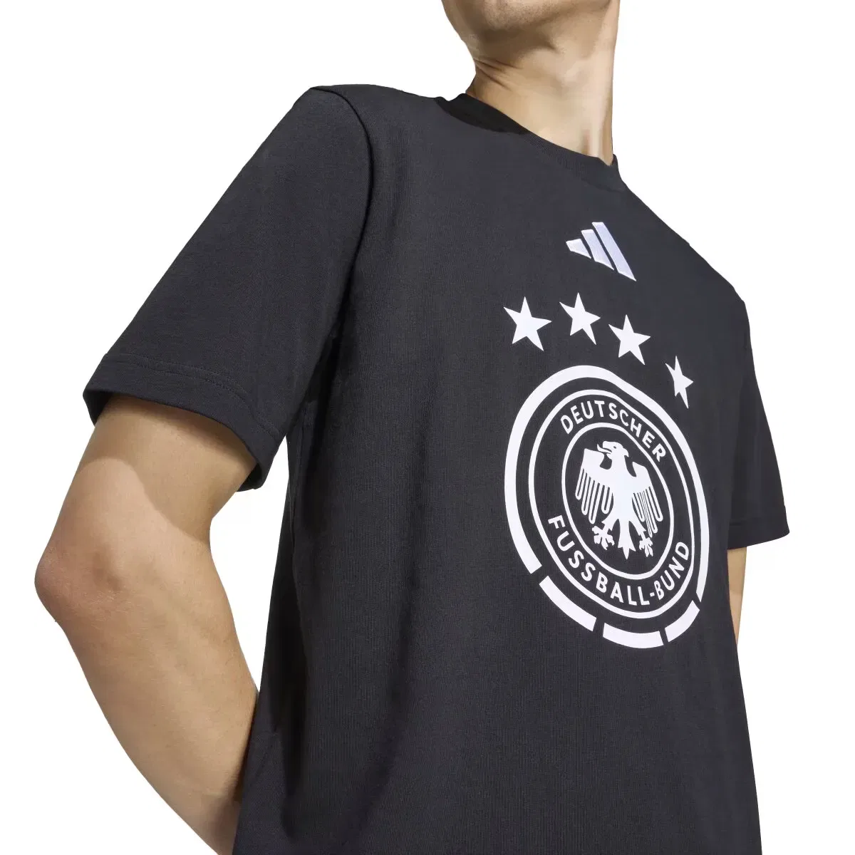 Мужская футболка с принтом Alemania Mundial 2026 DNA Graphic adidas, Negro — фото 4