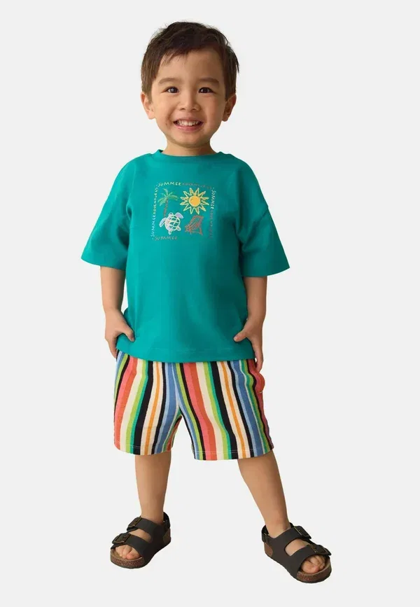 Комплект футболка и шорты с животными Regular fit - short sleeve t-shirt and shorts set - shorts Next, Green Beach, зеленый
