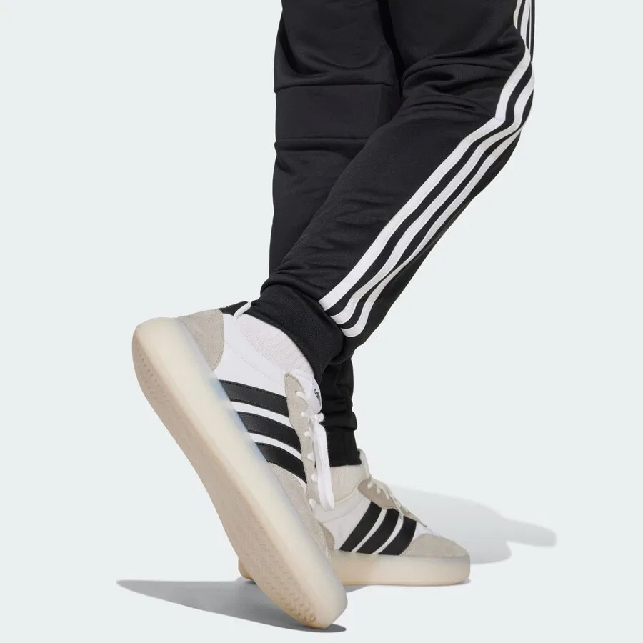 Спортивные брюки ADIDAS PERFORMANCE Tapered Workout Pants 'Tiro 25 Essentials' черного цвета — фото 4