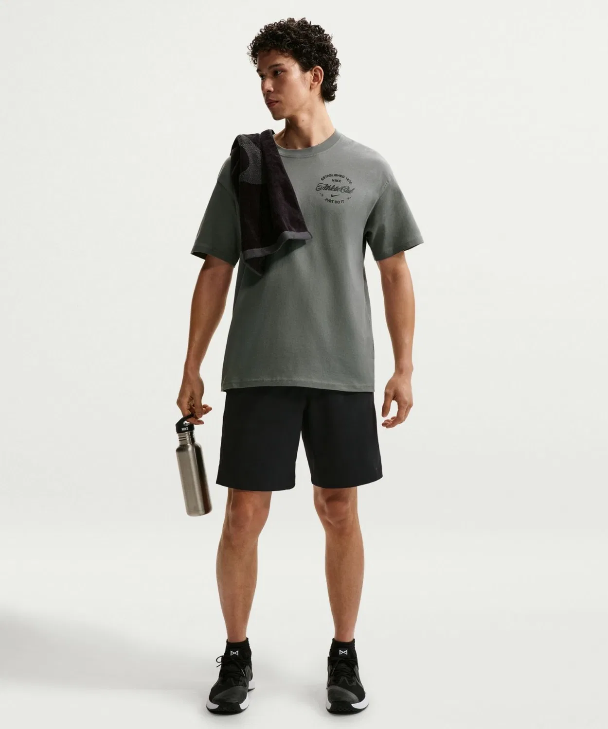 Мужская футболка с коротким рукавом NIKE LSE NAC GRIT S/S T-Shirt, Green — фото 3