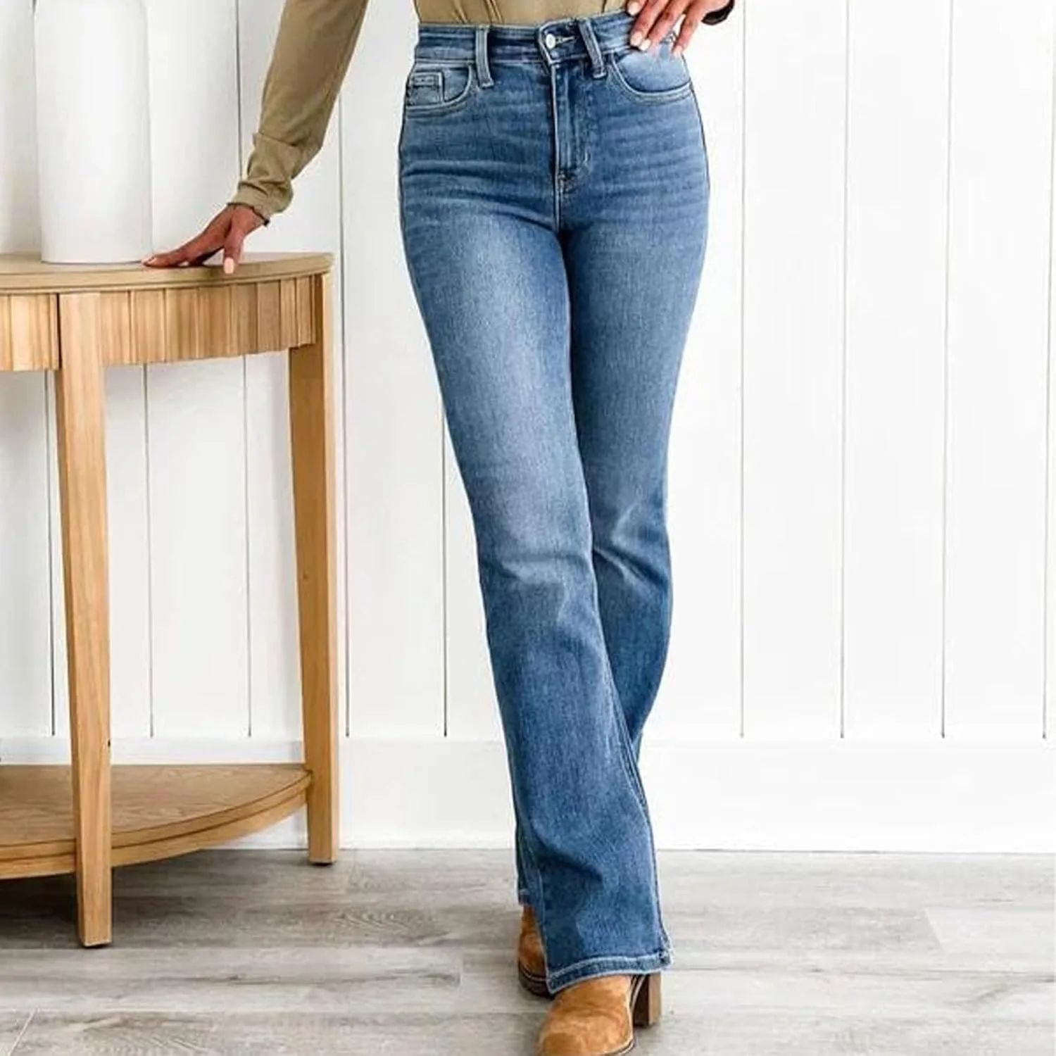 Женские джинсы bootcut с эффектом подтяжки живота и подъема ягодиц, stretch — фото 3