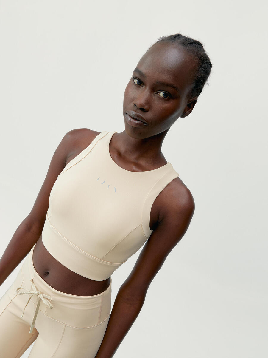 

Женский спортивный топ Esme Born Living Yoga