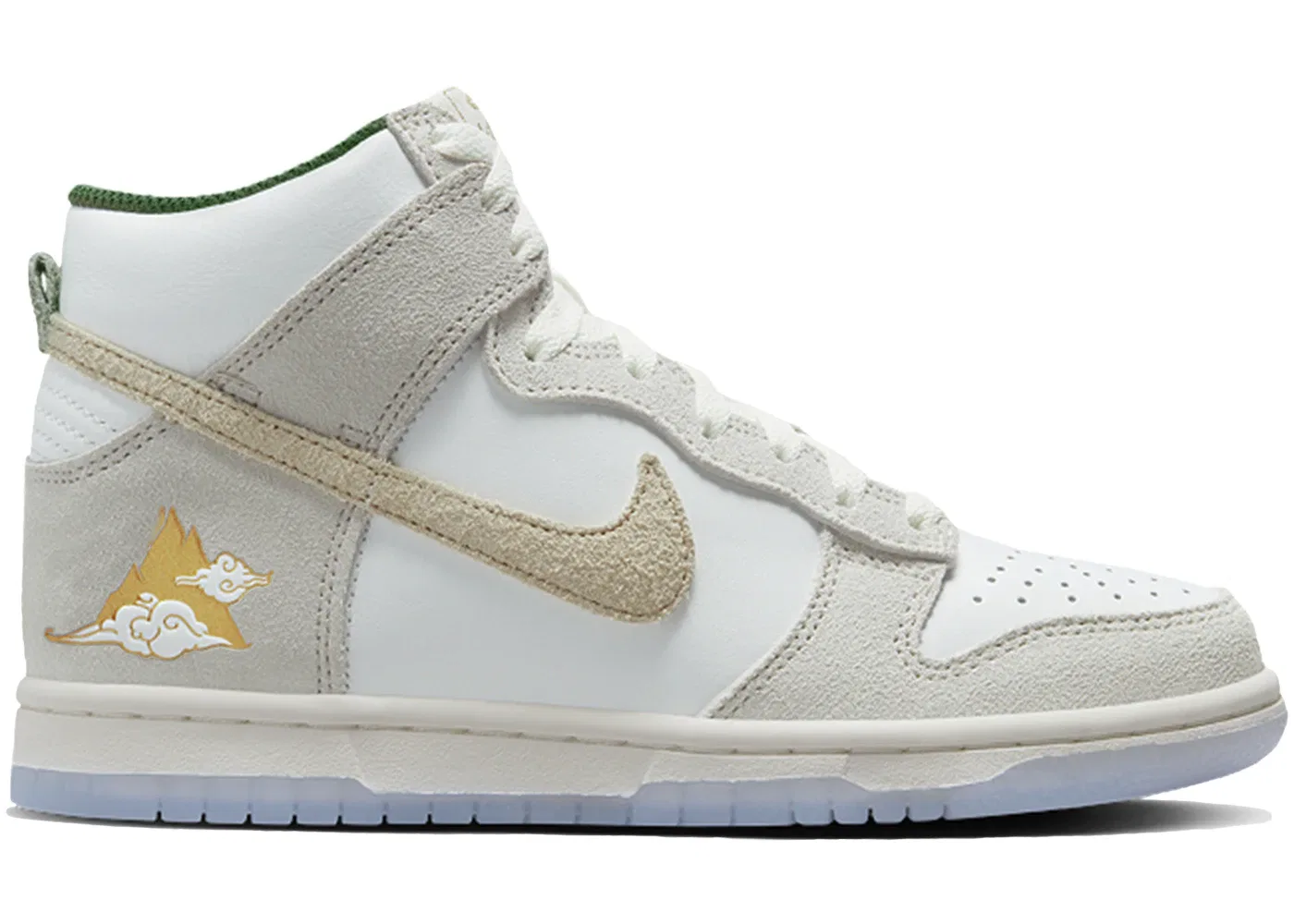 Детские кроссовки высокие с контрастными деталями Nike Dunk High, Summit White/Desert Ore-Light Bone-Evergreen-Sail-Yellow Gold