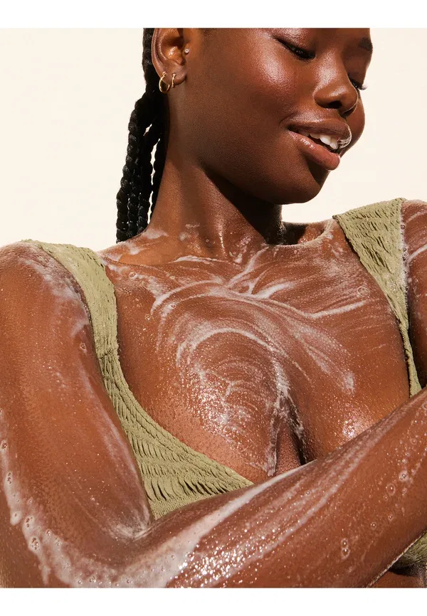 Масло для душа Delicia Drench Shower Oil Sol De Janeiro 385 мл — фото 2