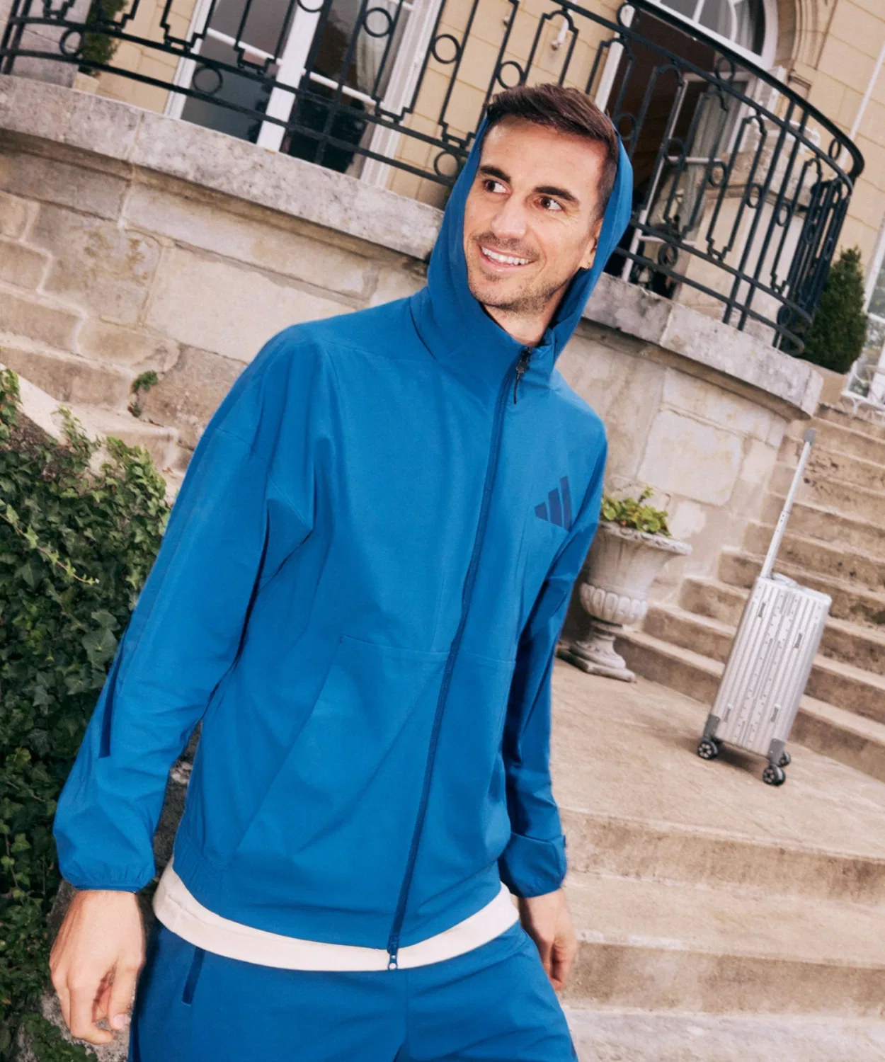 Мужская куртка-трактор с капюшоном, свободного кроя Adidas, Синий — фото 4