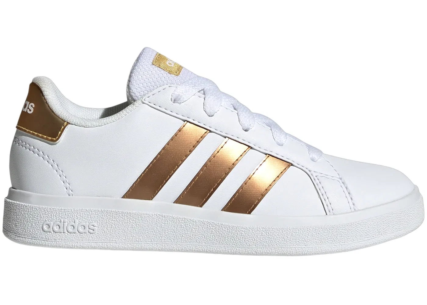Детские кроссовки с принтом Adidas Grand Court Sustainable, Cloud White/Cloud White/Matte Gold