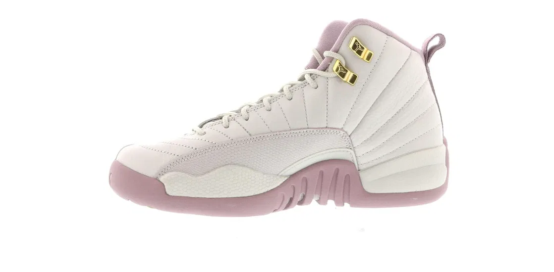 Детские кроссовки Lifestyle с принтом Jordan 12 Retro Jordan, Light Bone/Metallic Gold Star-Plum Fog — фото 3