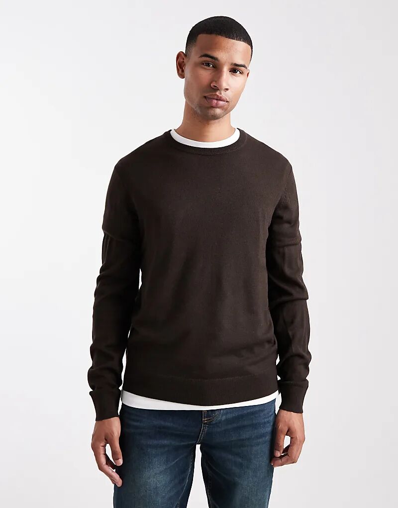 

Потертый джемпер с круглым вырезом коричневого цвета