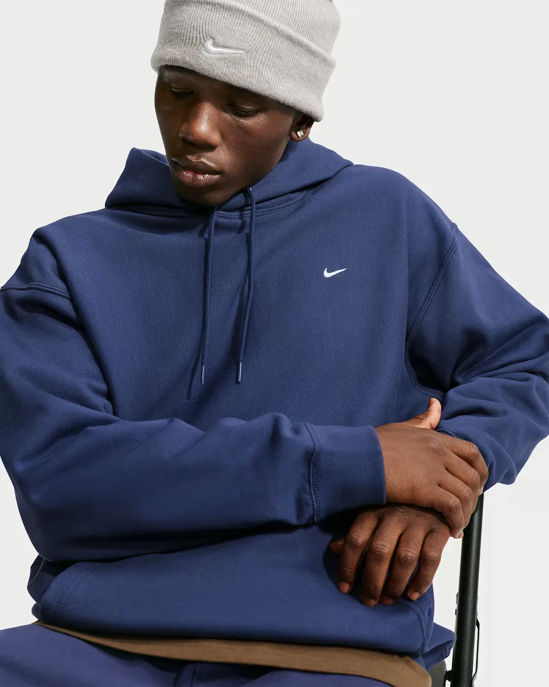 Мужская толстовка с капюшоном Nike Solo Swoosh, Midnight Navy/Midnight Navy/White — фото 3