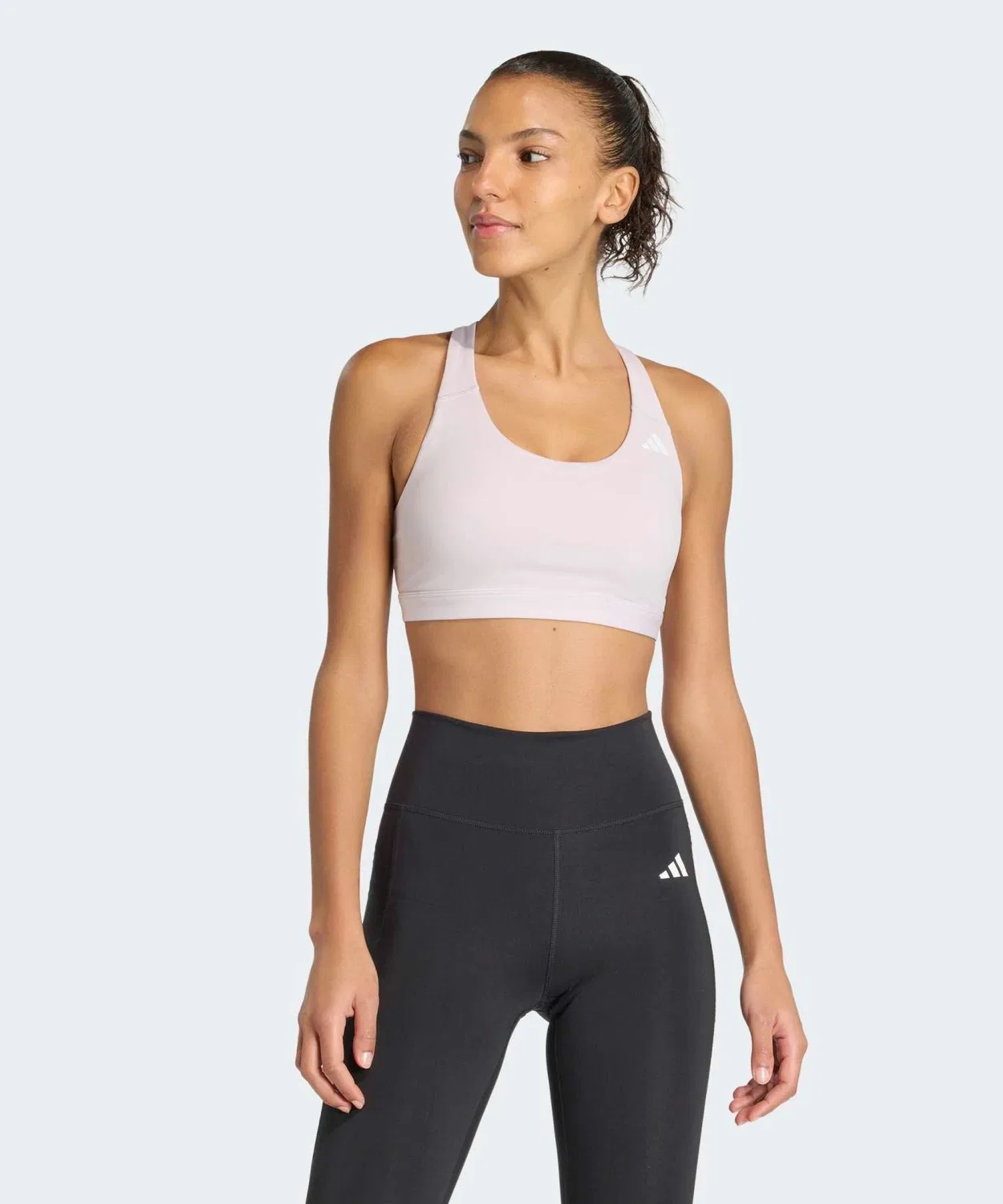 Женский спортивный бюстгальтер с средним уровнем поддержки, модель Optime Essentials Workout Medium Support Bra, Adidas, Purple