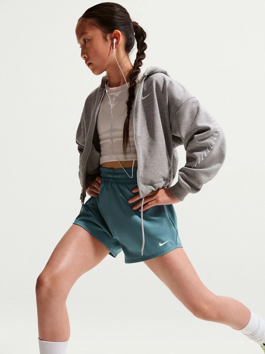 Шорты тренировочные Dri-FIT One Nike, цвет Mineral Slate — фото 3