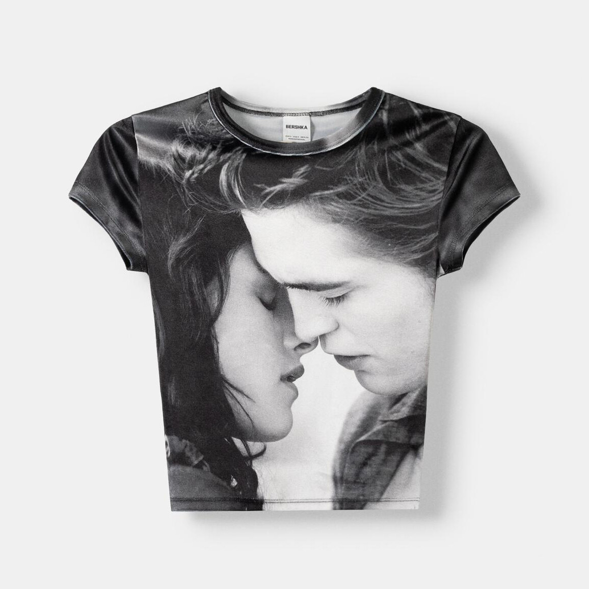 

Футболка Bershka Twilight Short Sleeve Velvet, черный