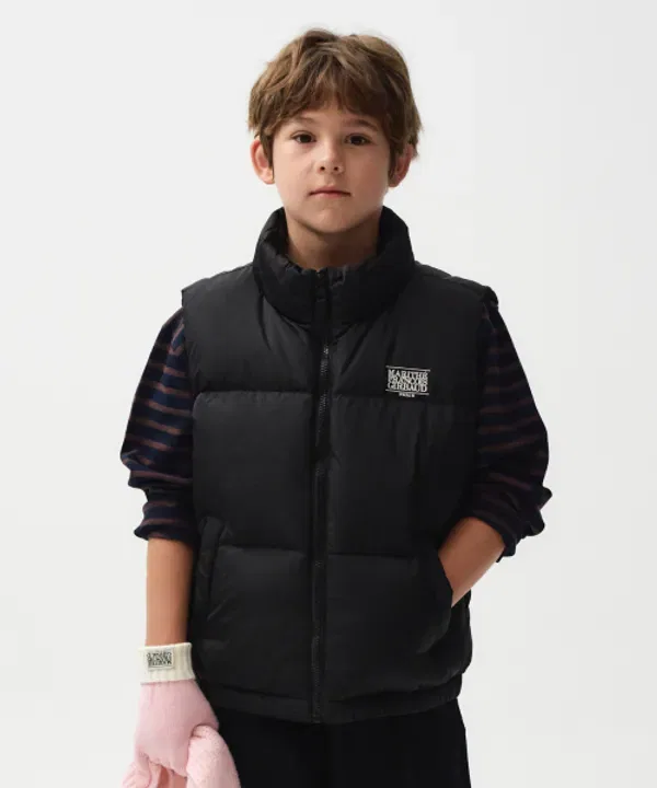 Жилет пуховый базовый Enfant basic duck down, Marithé Kids, черный