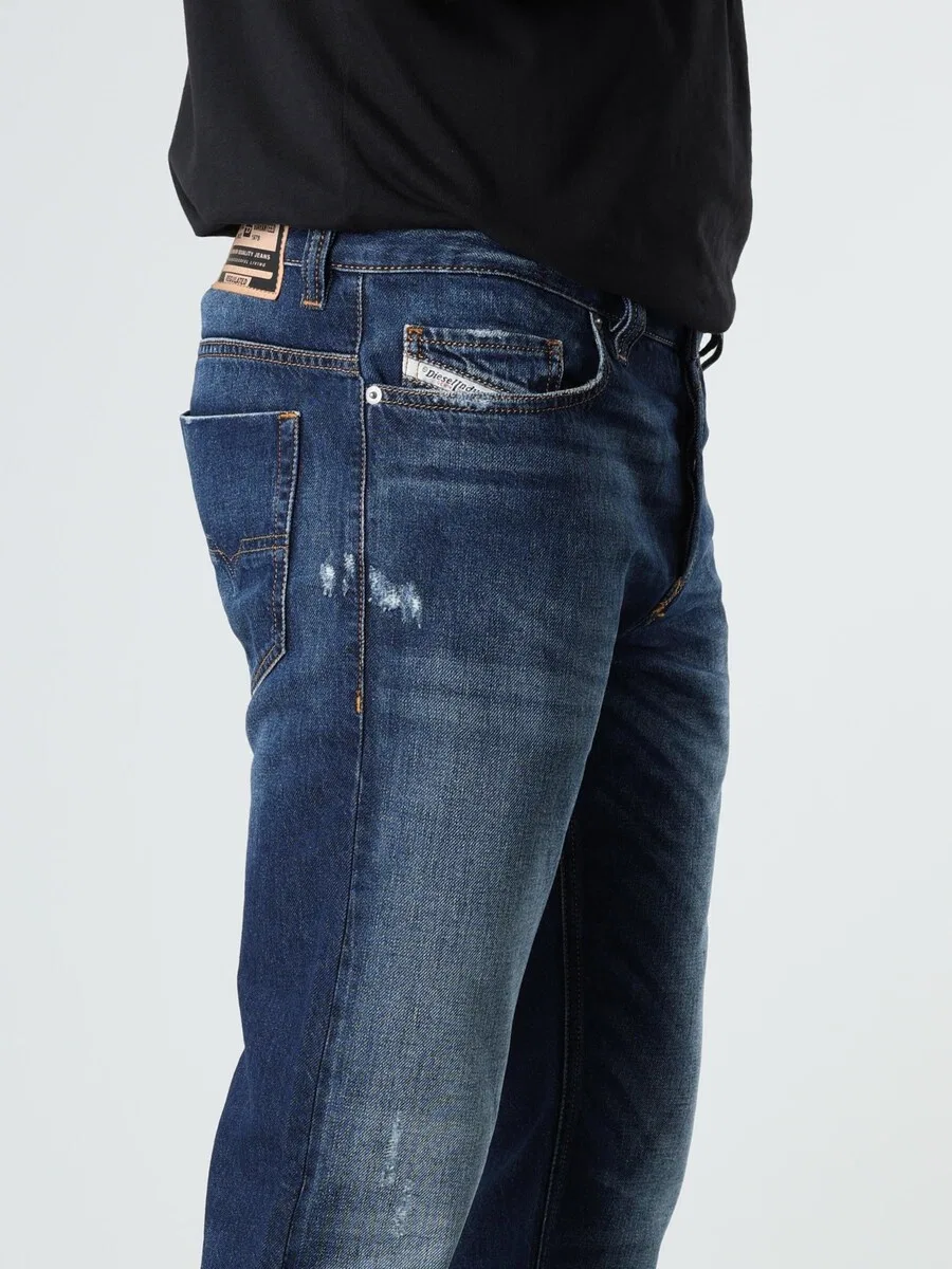 Джинсы DIESEL Regular Jeans 'Light & Supersoft SAFADO-X' темно-синего цвета — фото 3
