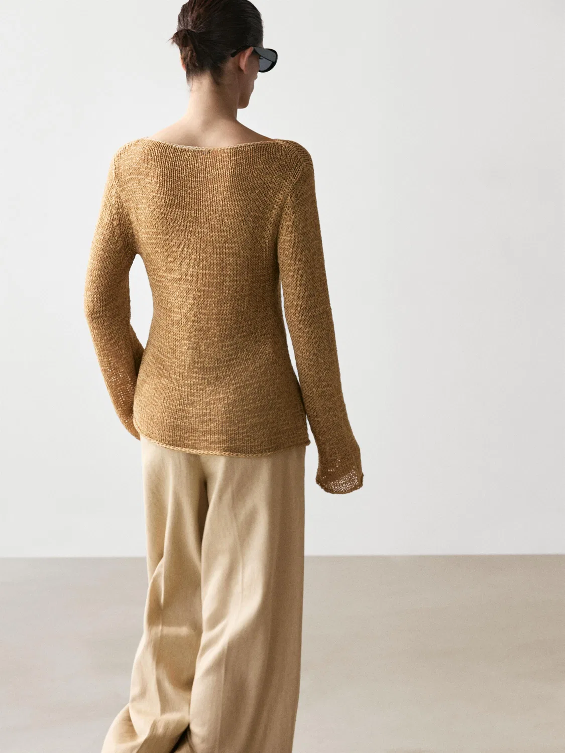 Вязаный свитер с вырезом-лодочкой из смесовой хлопковой ткани Massimo Dutti, Ochre — фото 4