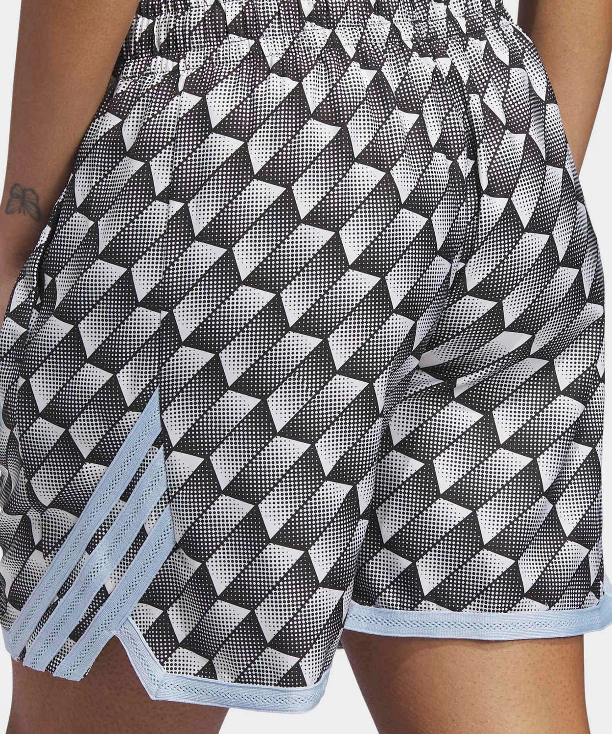 Женские шорты с принтом Crazy Light Kaleidoscope AOP Adidas, Черный — фото 4