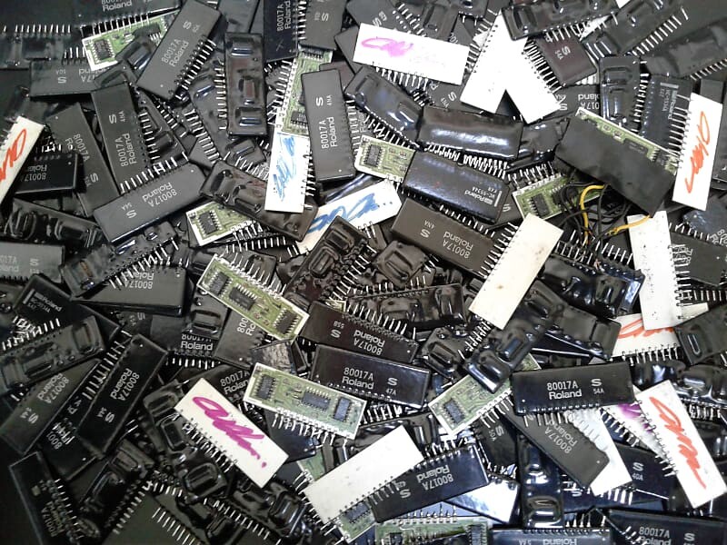 Чип Roland Juno 106 - 80017A, MKS-30, HS-60, GR-700, MKS-7 80017A Juno 106, MKS-30, HS-60, GR-700,  MKS-7 (Custom Clone) — фото 3