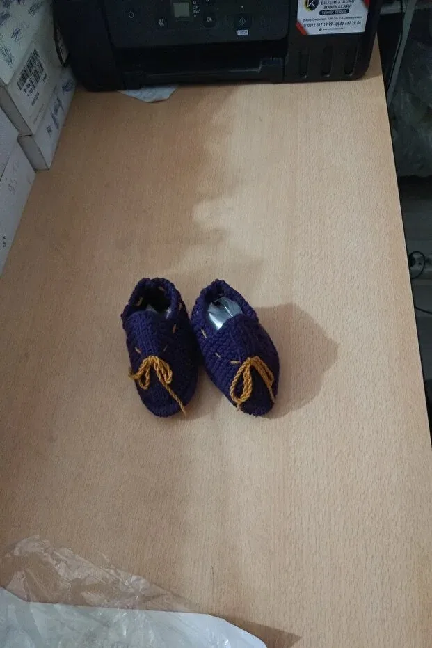 Детские пинетки без задника с вязаным узором Hand-Knitted baby booties Güzel Kaman, Purple