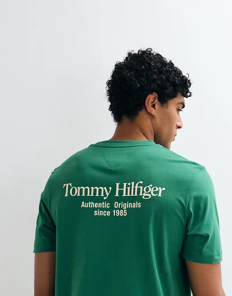 Футболка Tommy Hilfiger свободного кроя с графическим логотипом, зеленый