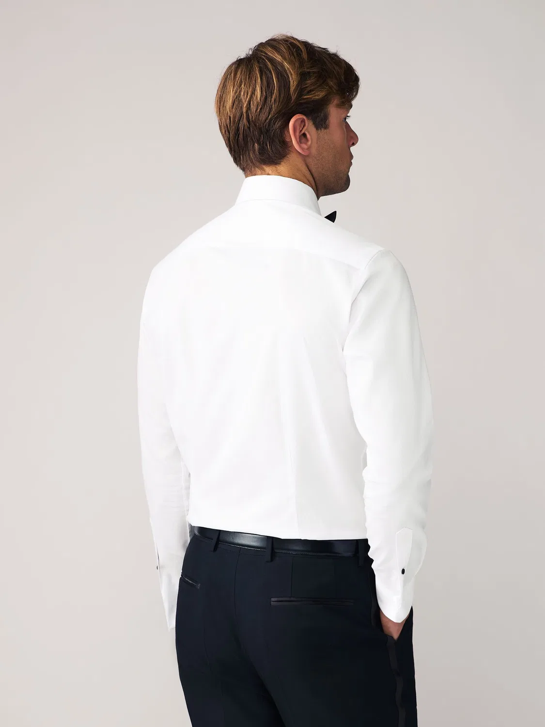 Рубашка с галстуком-бабочкой, Slim Fit Next, белая текстурированная/черная — фото 3