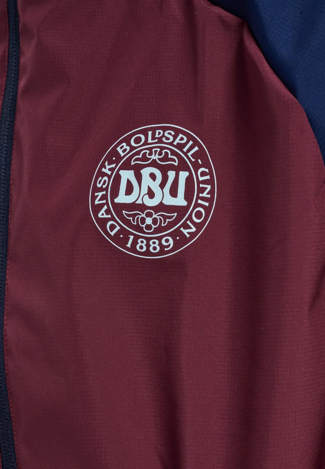 Детская куртка Dbu 26 pro tr - клубная одежда Hummel, Windsor Wine Peacoat — фото 2