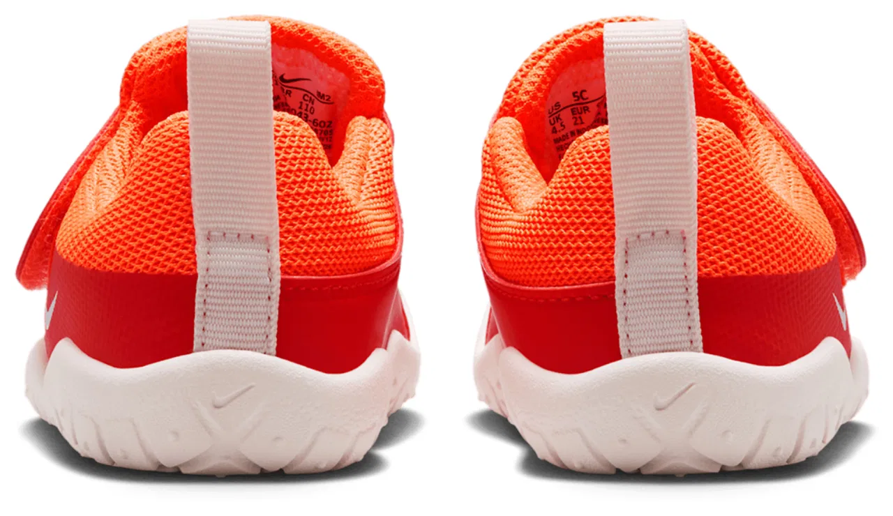 Кроссовки для мальчиков Swoosh 1 Essential Nike, цвет Picante Red/Sail/Total Orange — фото 3