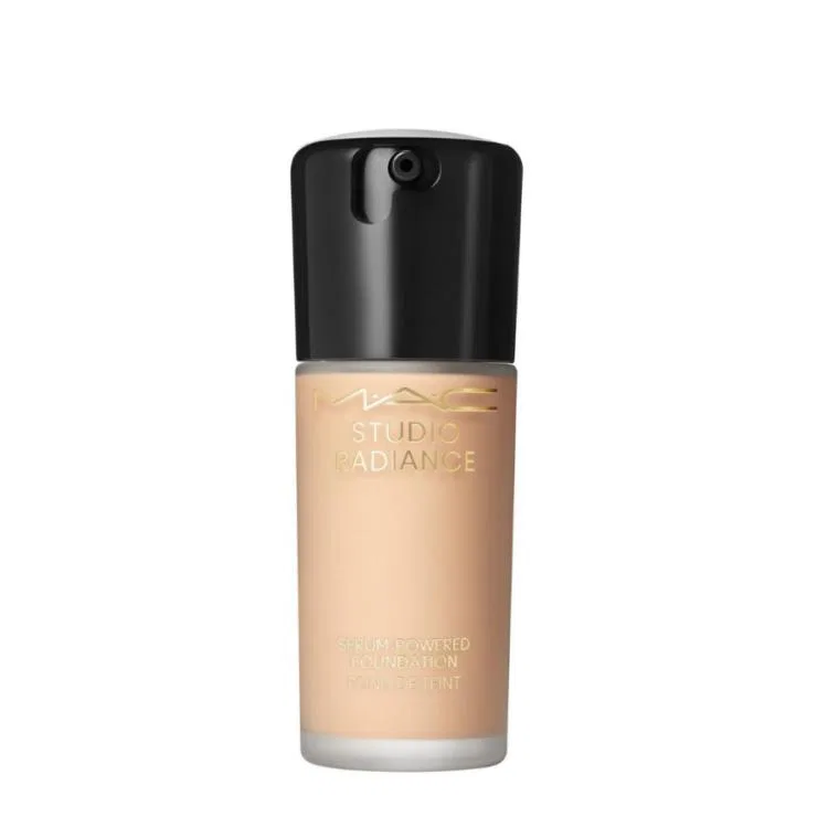 Женская тональная основа с сияющим финишем, модель Focus Bottle Gilded, MAC, #NW13