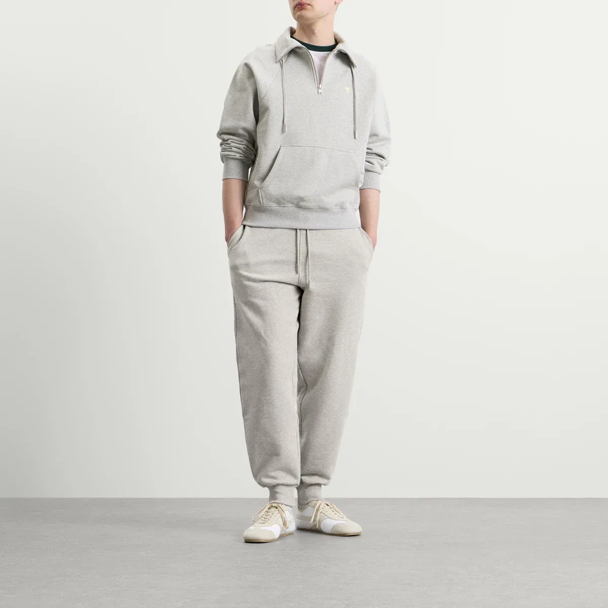 Штаны спортивные с вышивкой Adc Trackpants Ami Paris, Gris Chine Clair — фото 4