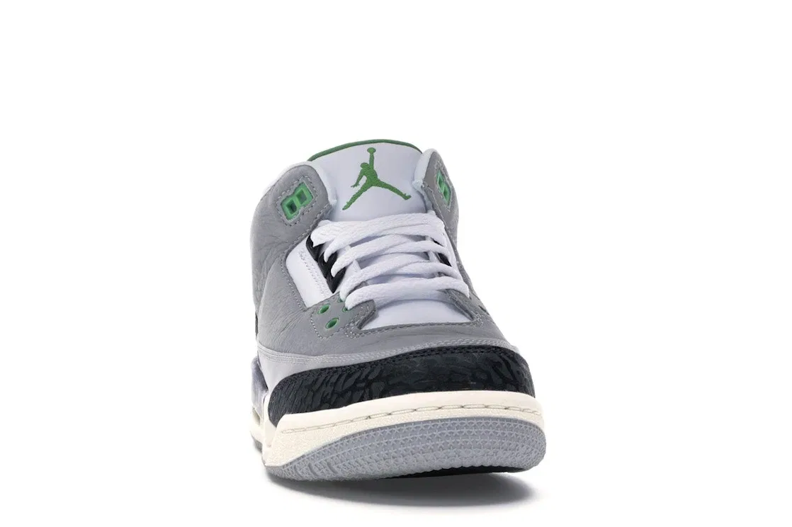 Детские кроссовки Lifestyle с принтом Jordan 3 Retro, Light Smoke Grey/Chlorophyll-Black-White — фото 2