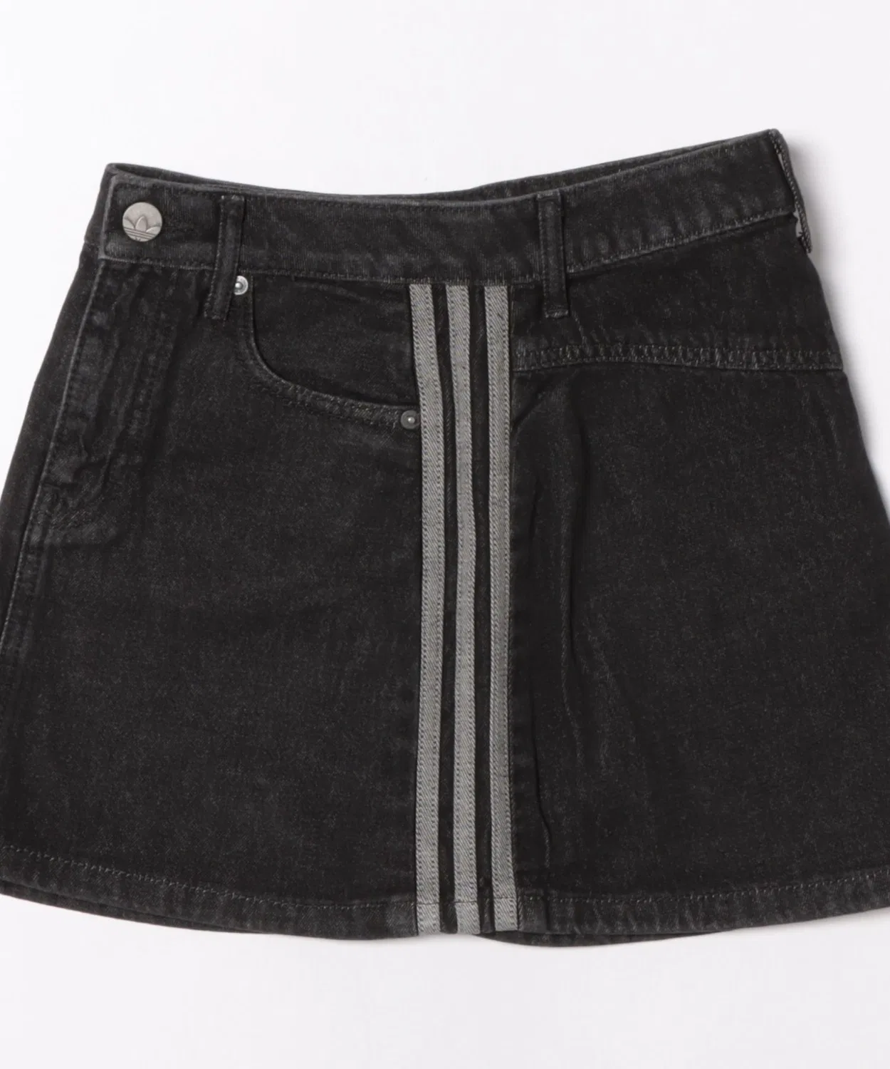 Женская джинсовая мини-юбка с тремя полосками Adidas KQ6485, True Black Denim — фото 3