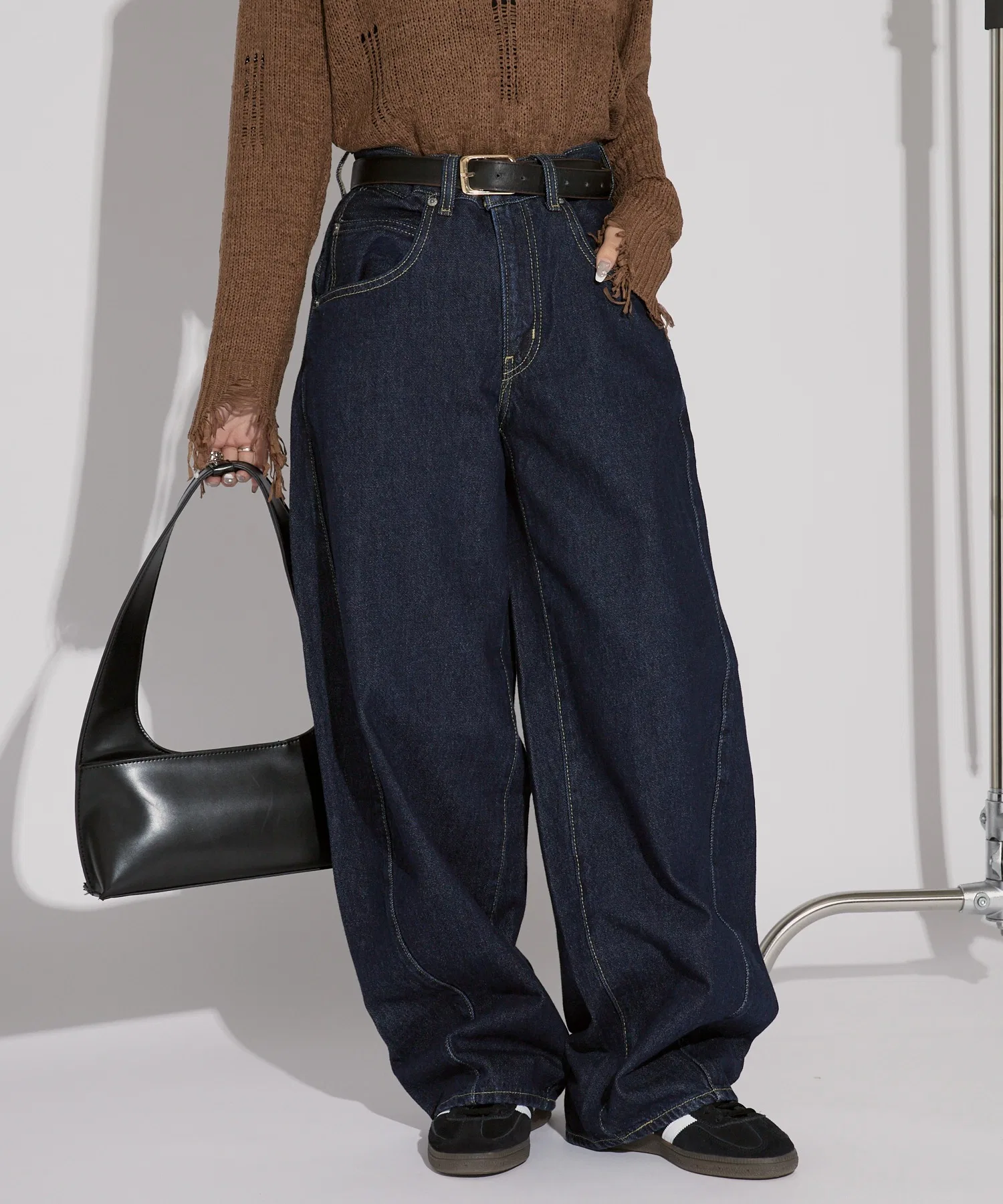 Джинсы LEVI'S Super Baggy Barrel Denim Pants, широкие штанины, весна/лето 2026