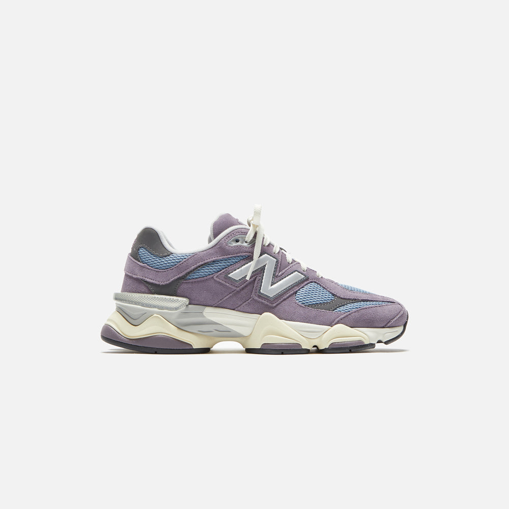 

Кроссовки New Balance 9060, цвет Shadow