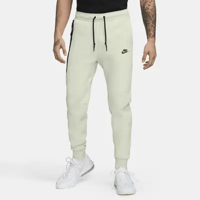 

Джоггеры Nike Sportswear Tech Fleece, цвет Sea Glass/Black